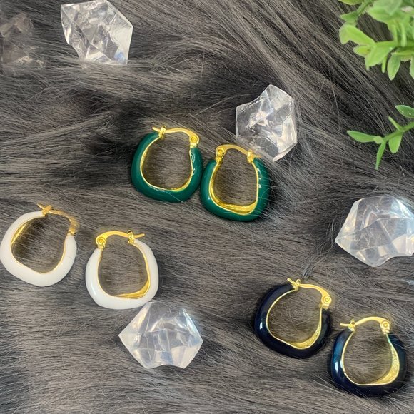 New Retro Aesthetic Earrings - Picture 2 of 6